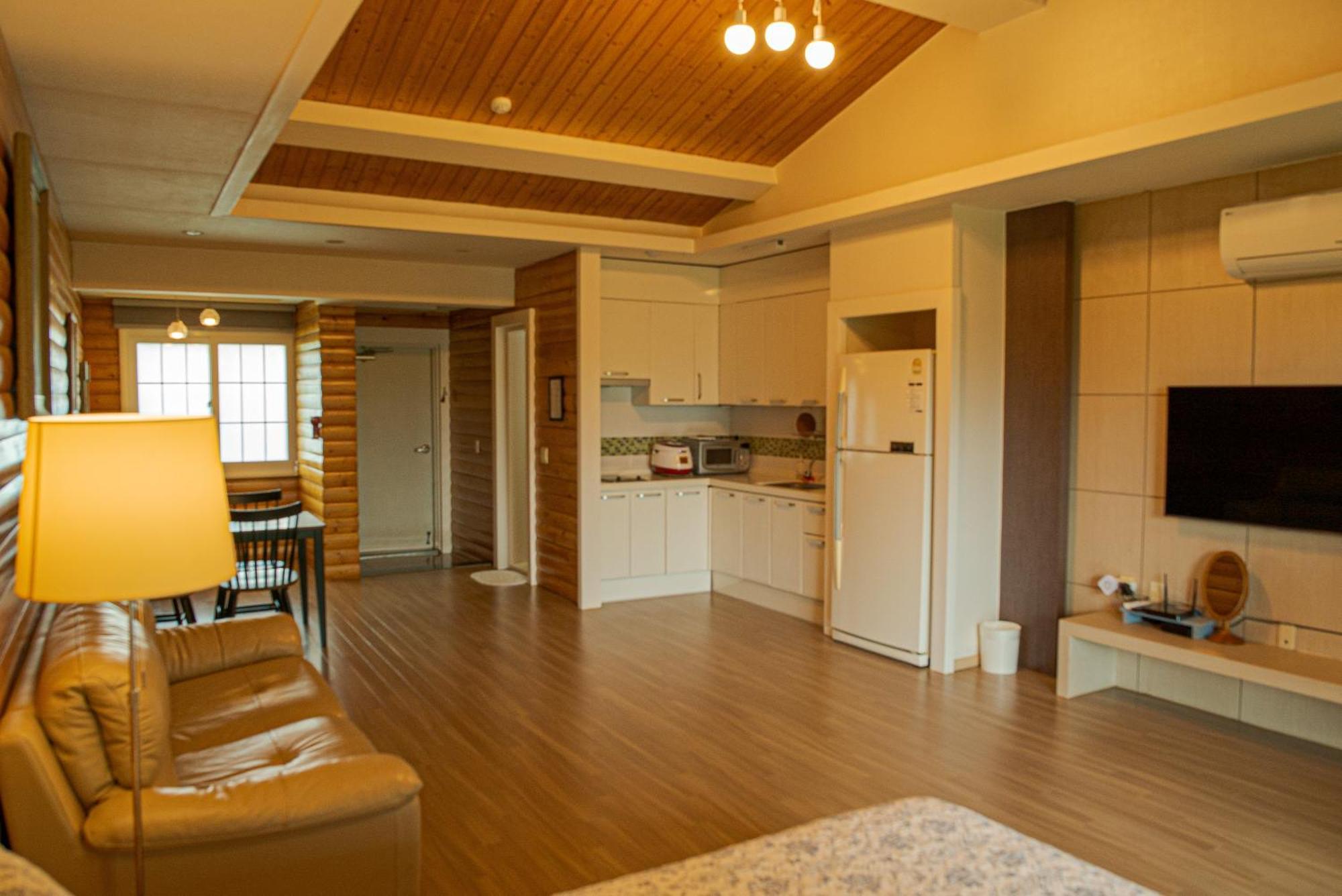 Green Narae Pension Seogwipo Ngoại thất bức ảnh