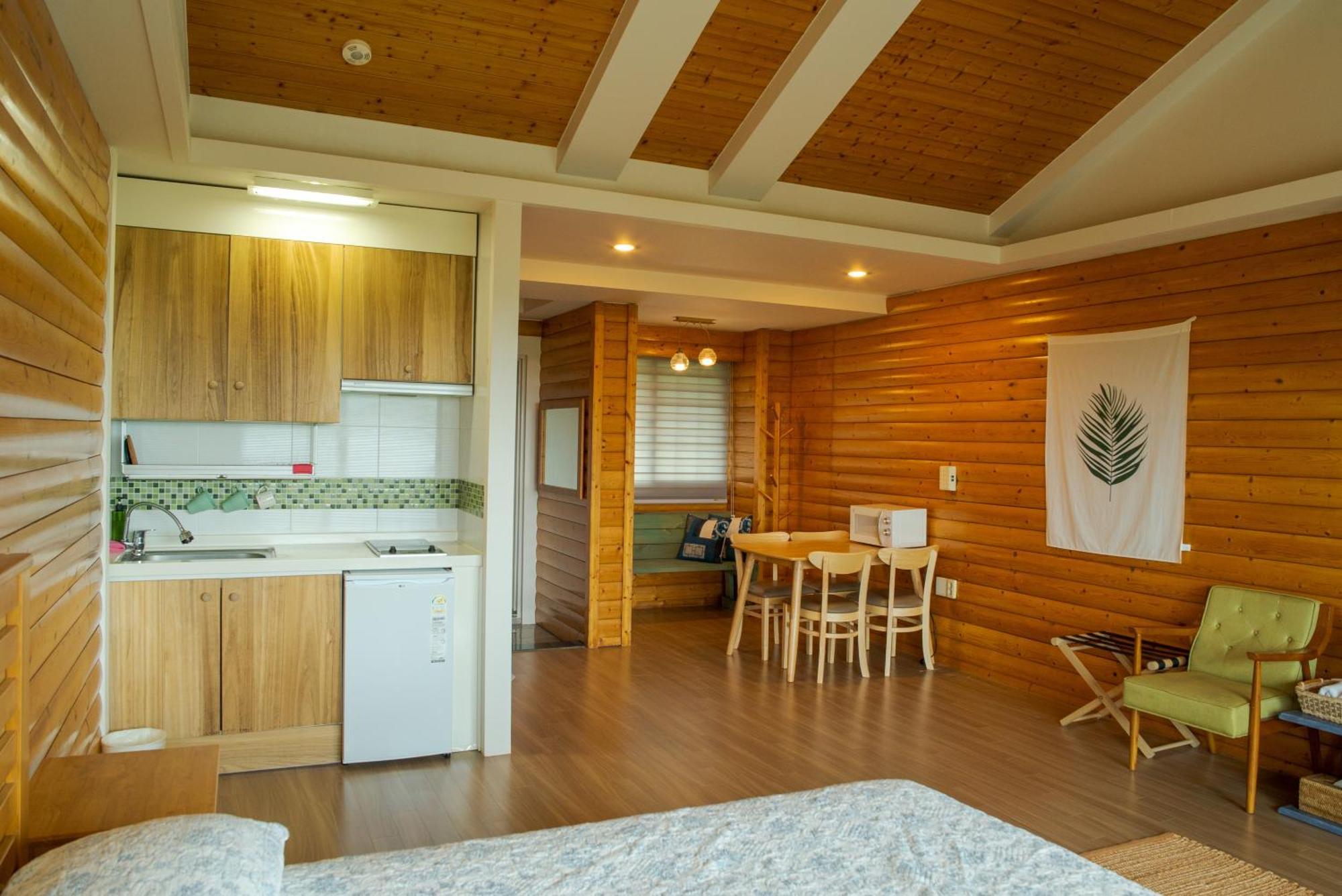 Green Narae Pension Seogwipo Ngoại thất bức ảnh